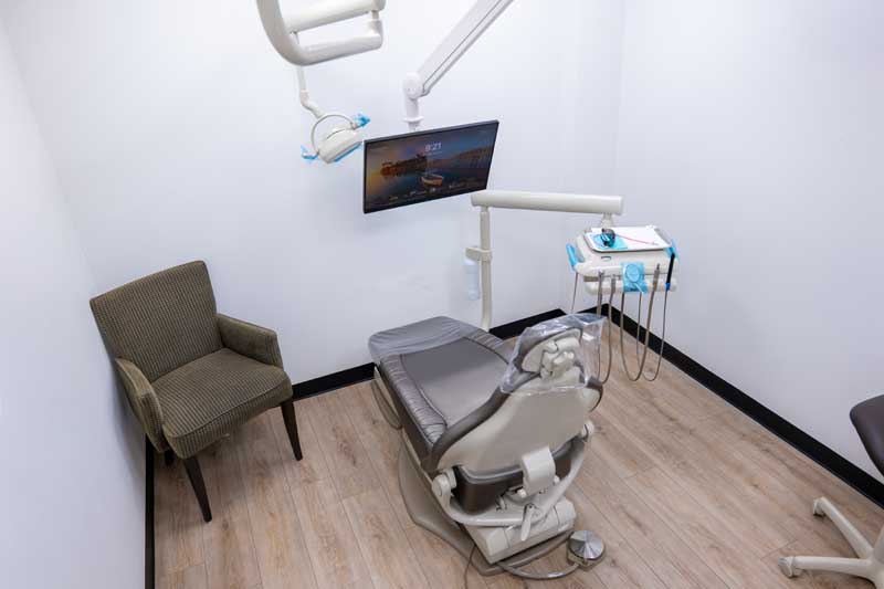Exam room at Diamond Dental Group in Denver CO.